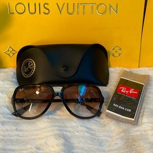 Ray Bay Sunglasses 😎